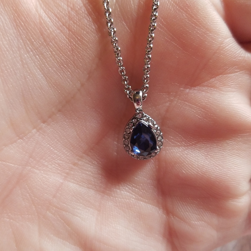 Chloe + Isabel Blue Pemdant Necklace